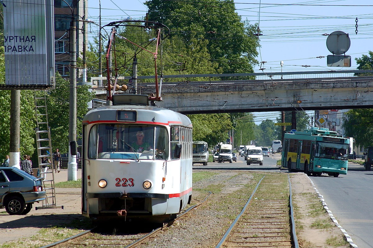Tatra T3SU #223