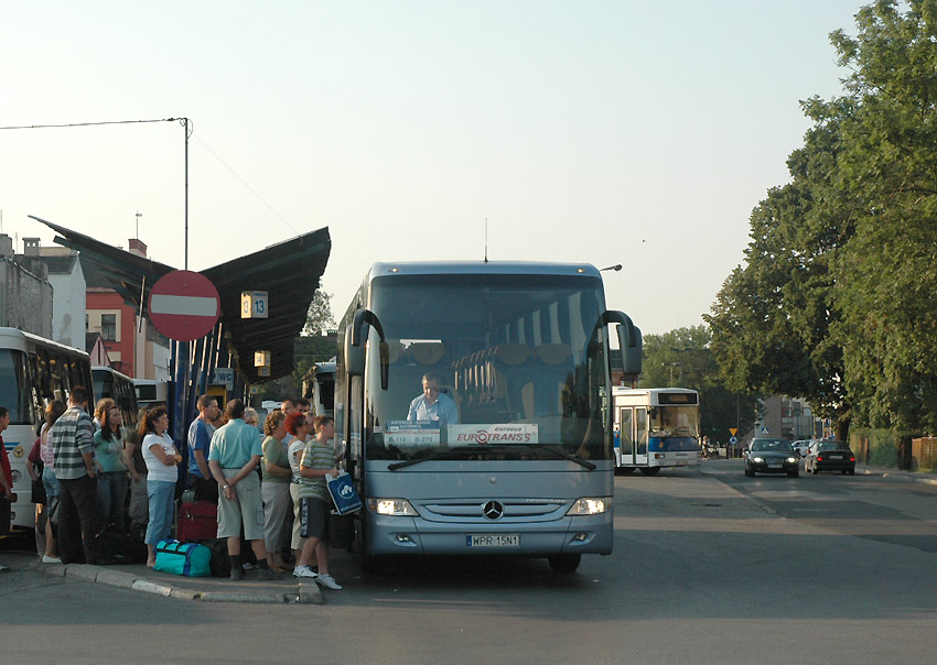 Mercedes Tourismo 17RHD #WPR 15N1