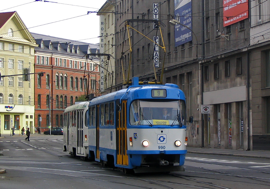 Tatra T3SUCS #990