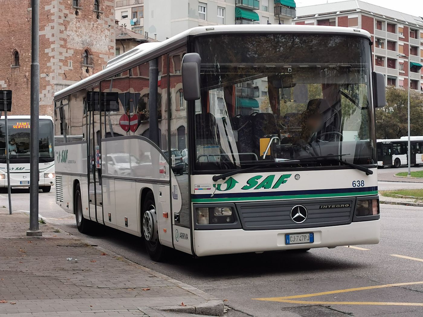 Mercedes-Benz O550 #638