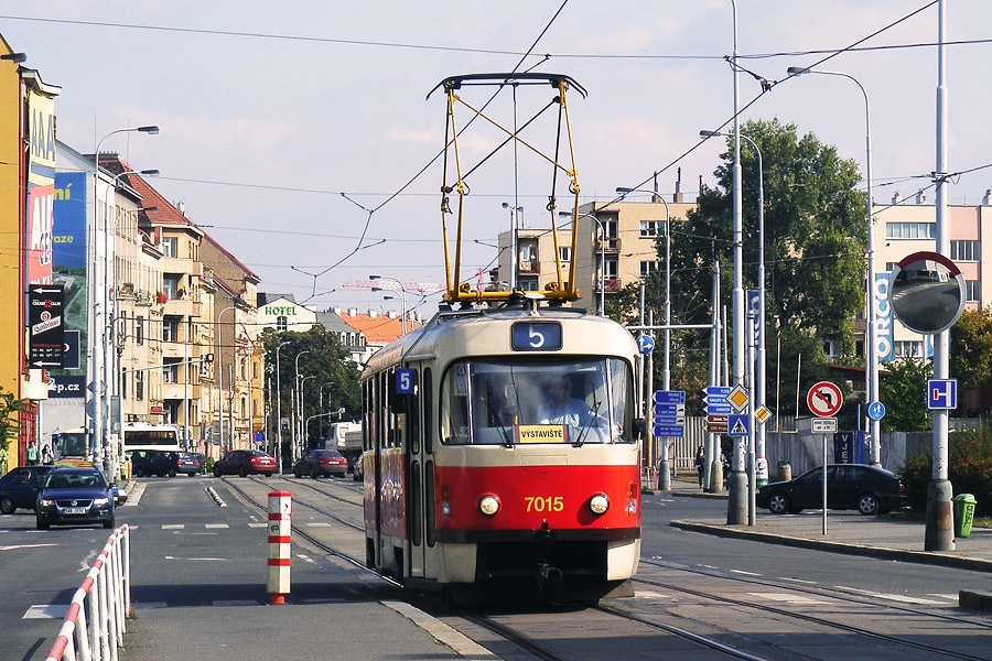 Tatra T3SU #7015