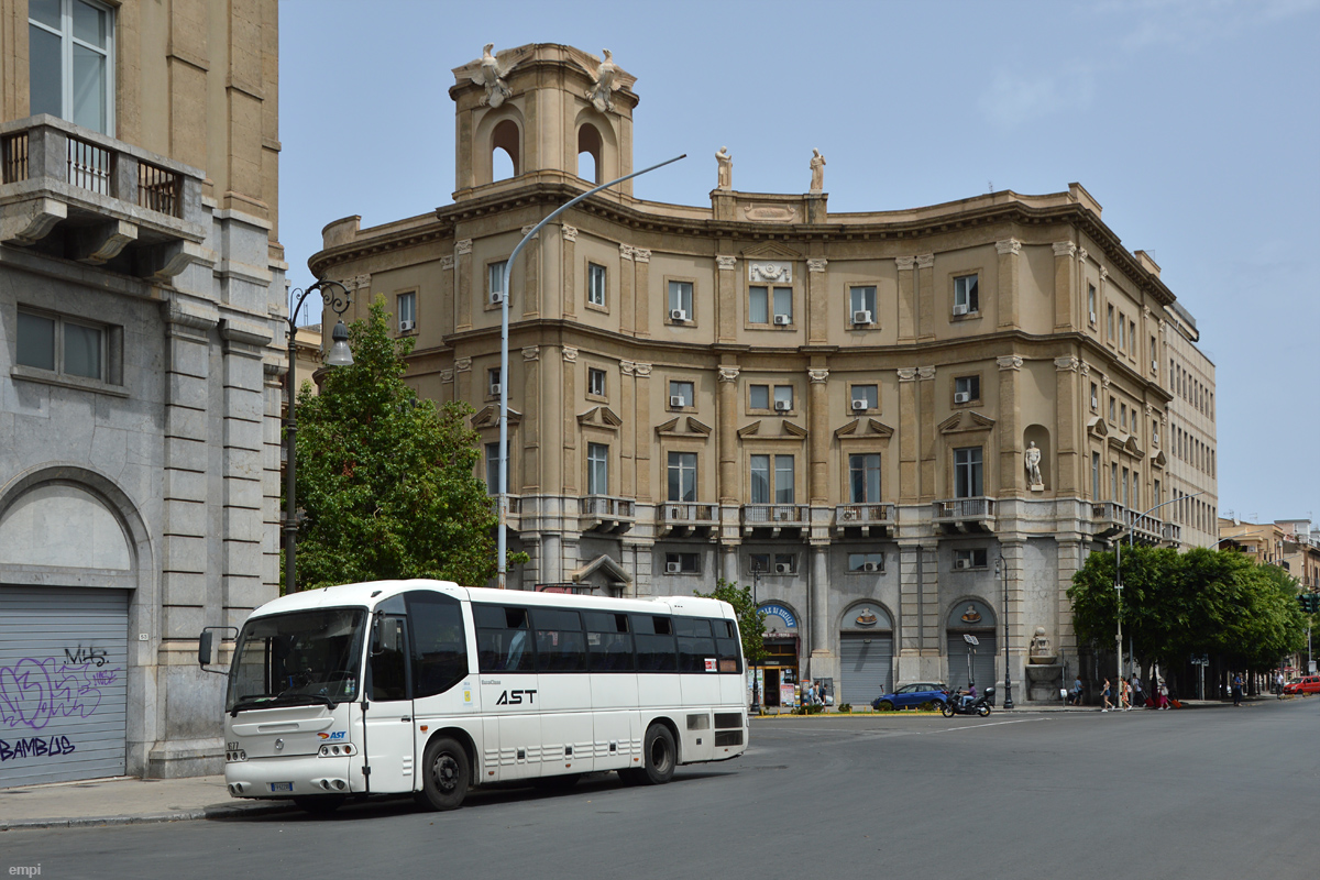 Irisbus 389E.10.36 EuroClass #1677