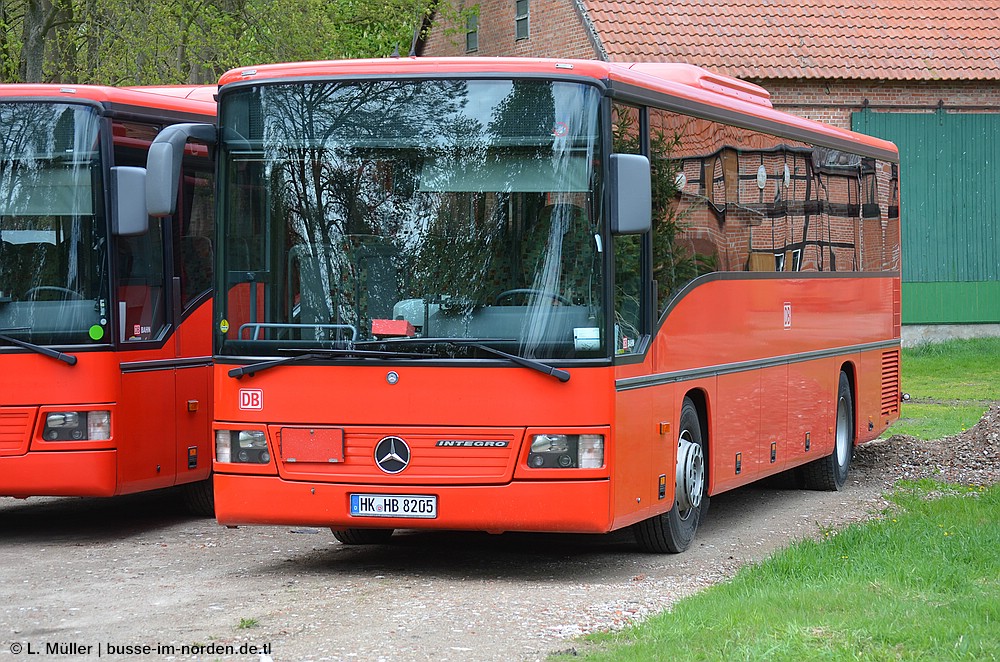 Mercedes-Benz O550 #HK-HB 8205