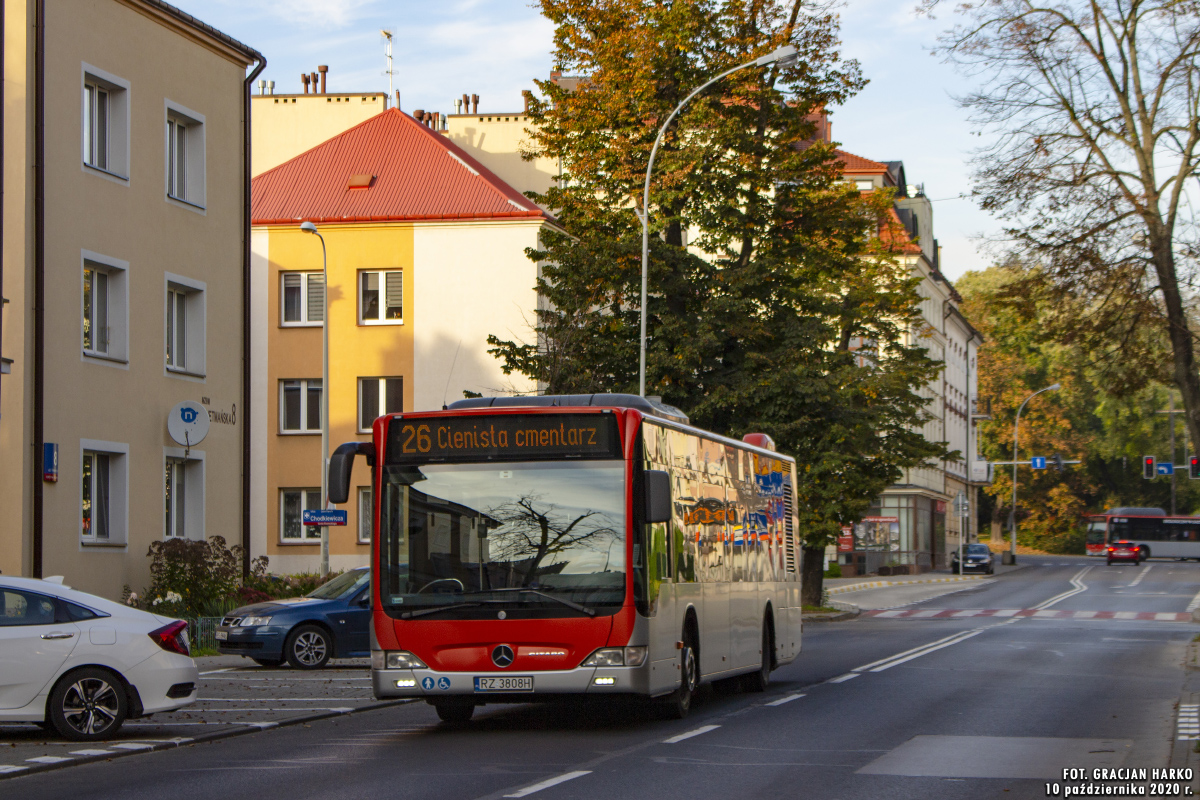 Mercedes-Benz O530 II #808