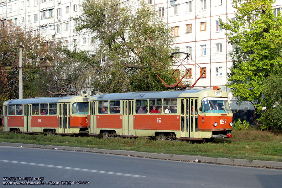 Tatra T3SU #657