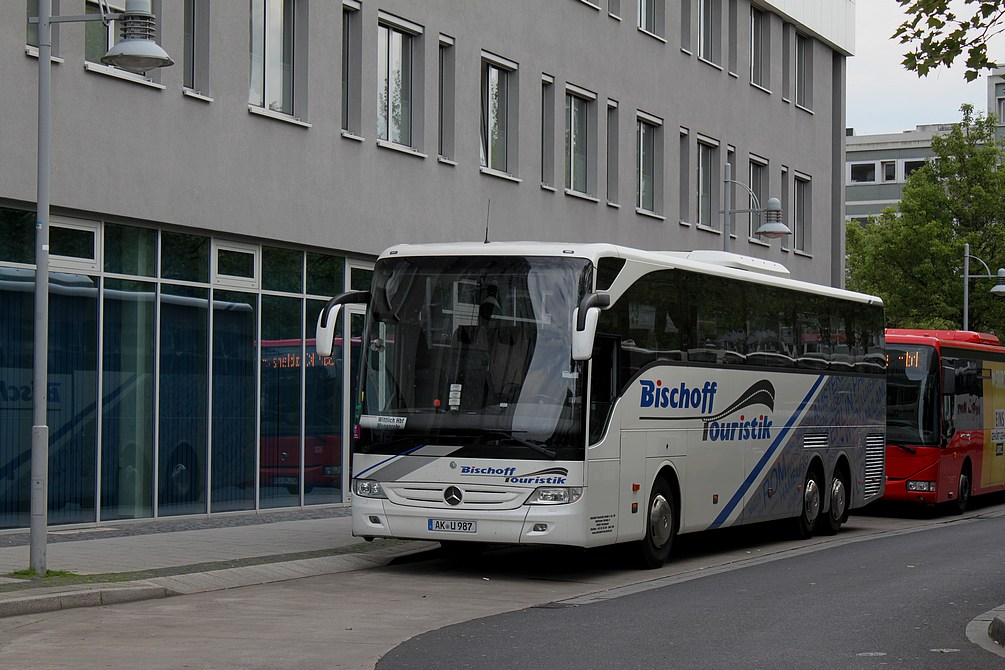Mercedes-Benz Tourismo 16RHD #АK-U 987