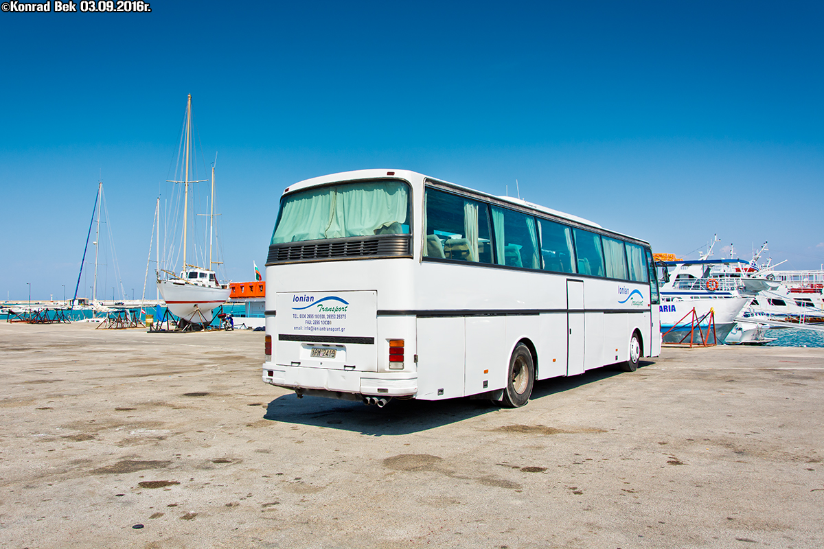 Setra S215 HD #YPH 2419