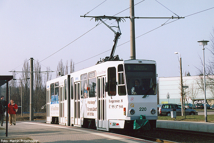 Tatra KT4DM #220