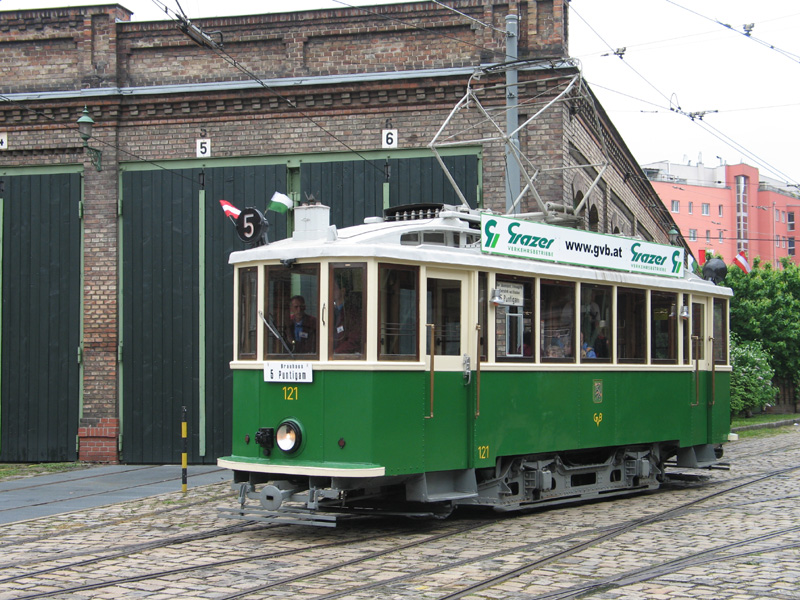 Graz tram #121