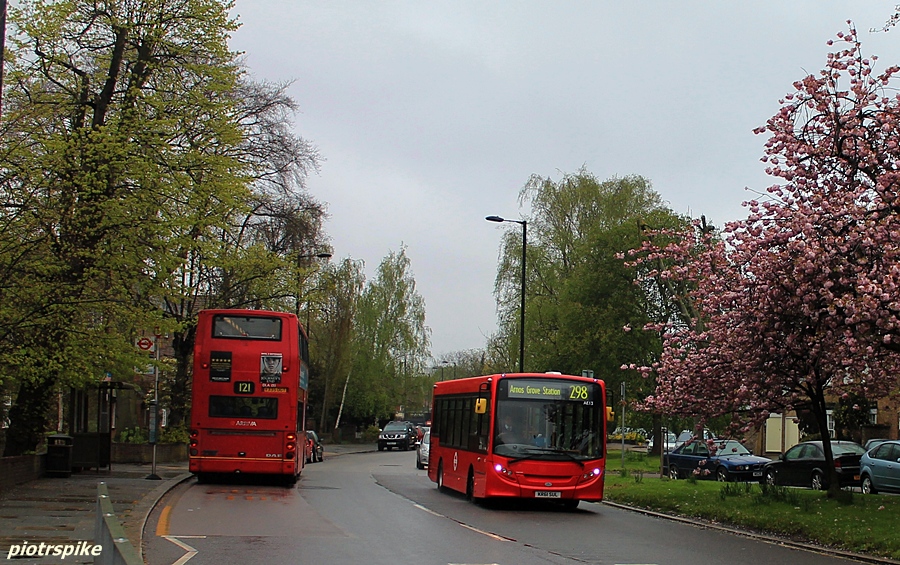 Alexander Dennis Enviro 200 II #AE13