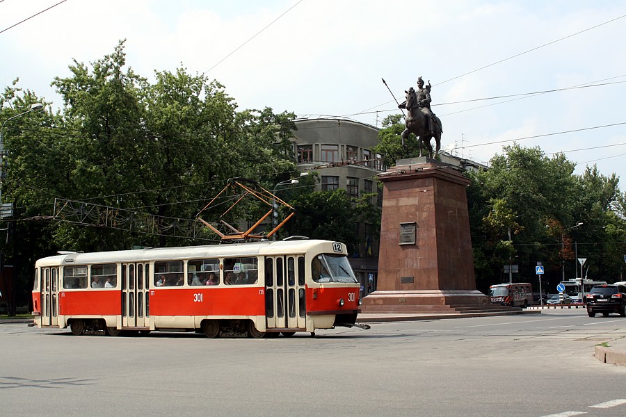 Tatra T3SU #301