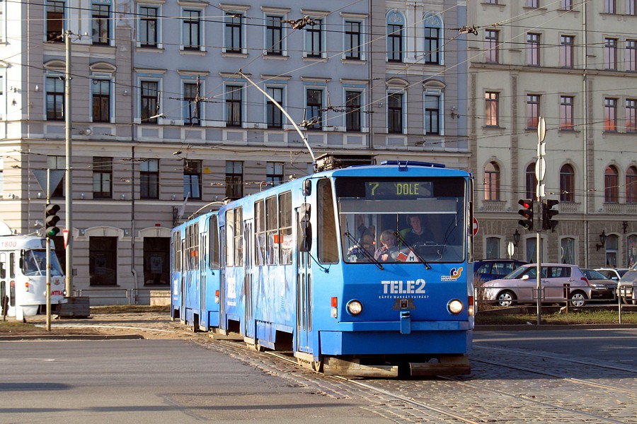 Tatra T6B5SU #3-523