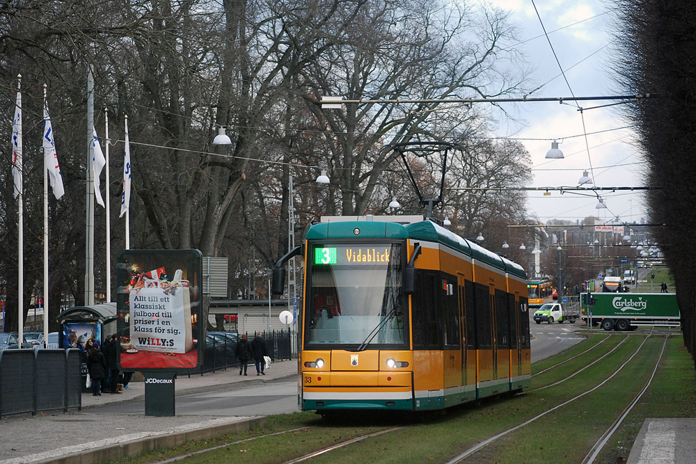 Bombardier Flexity Classic #33