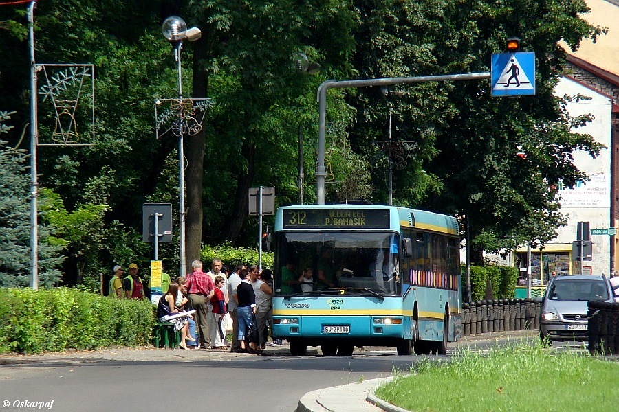 Volvo B10L-SN12 #220