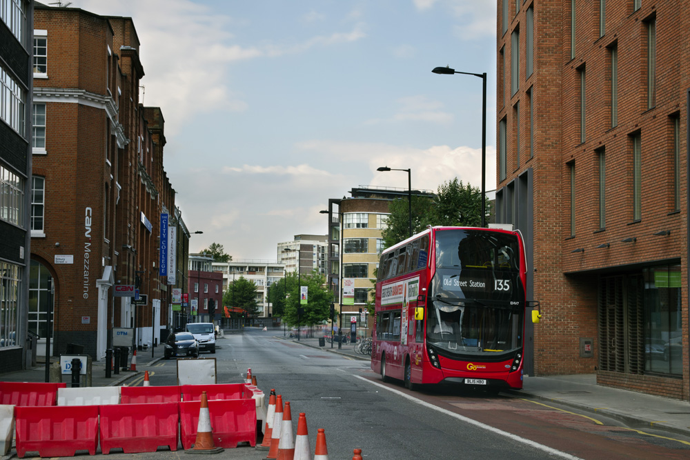 Volvo B5LH / Alexander Dennis Enviro 400H MMC 10.4m #EHV 7