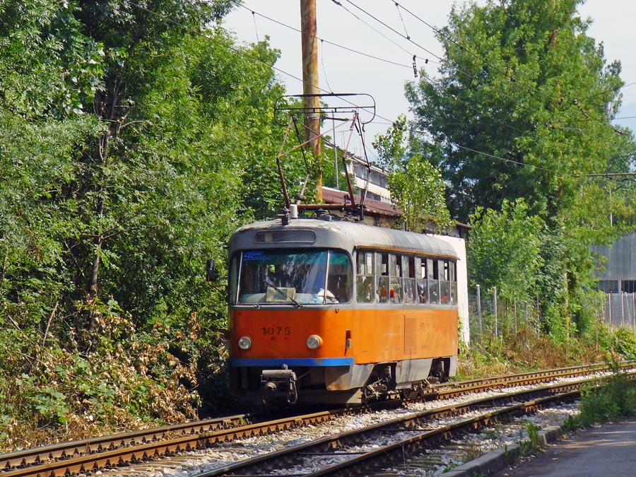 Tatra T4D #1075