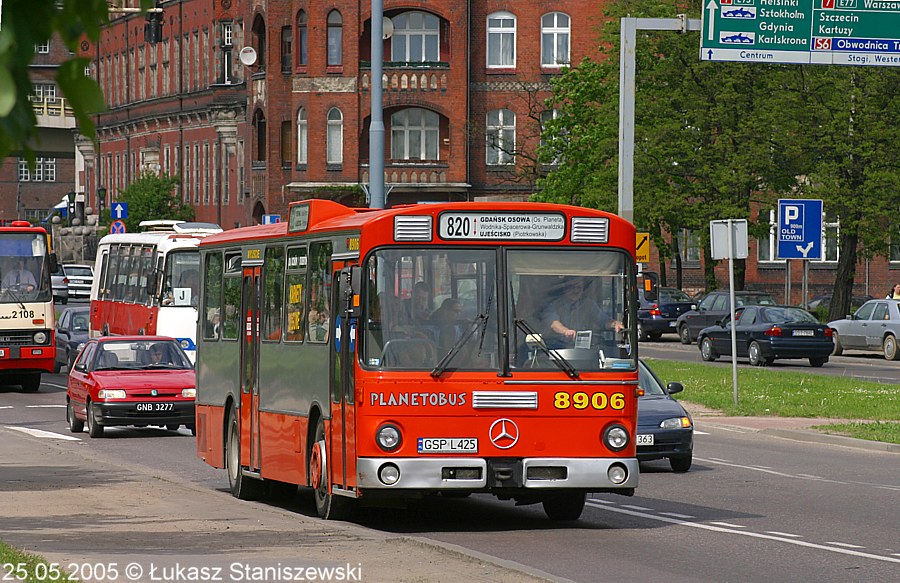 Mercedes O305 #8906