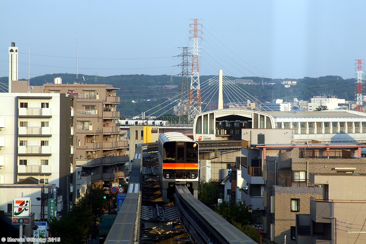 Hitachi Tama Toshi Monorail 1000 serie #1108..1408