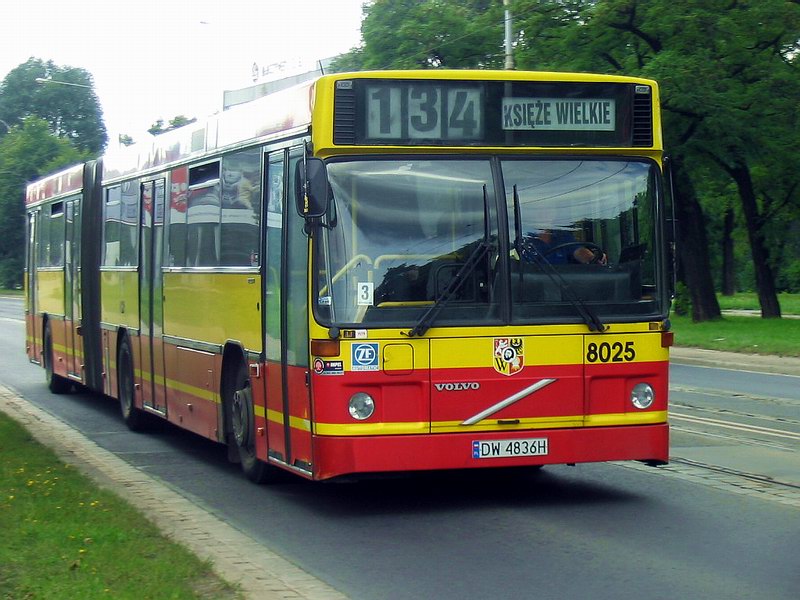 Volvo B10MA #8025