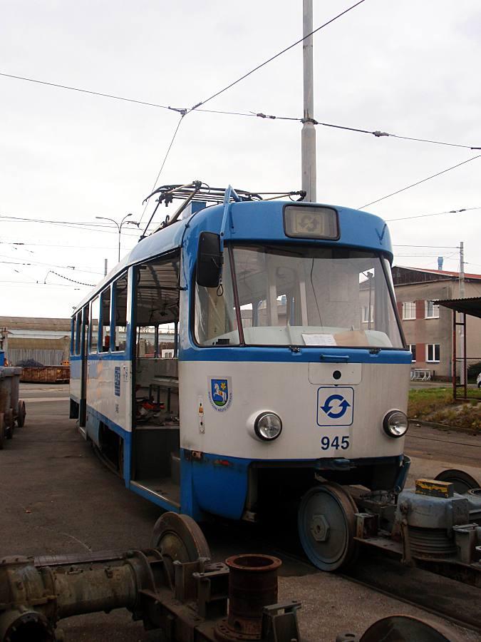 Tatra T3SUCS #945