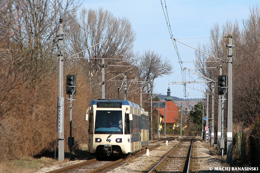 Bombardier T2500 #405