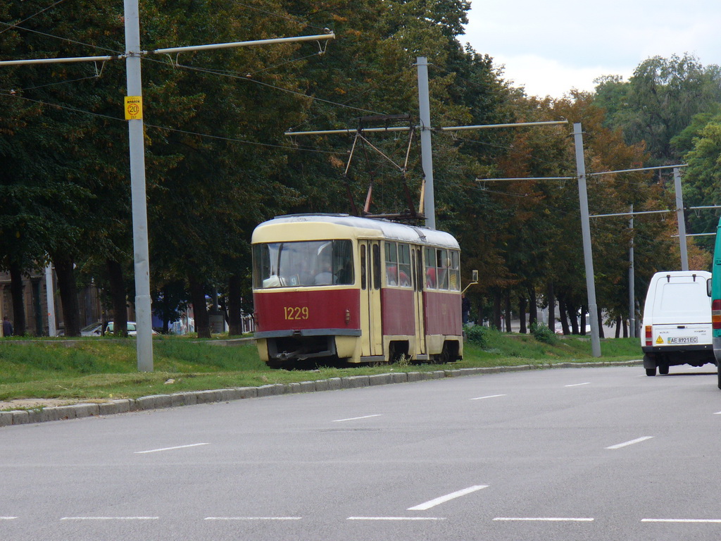 Tatra T3SU #1229