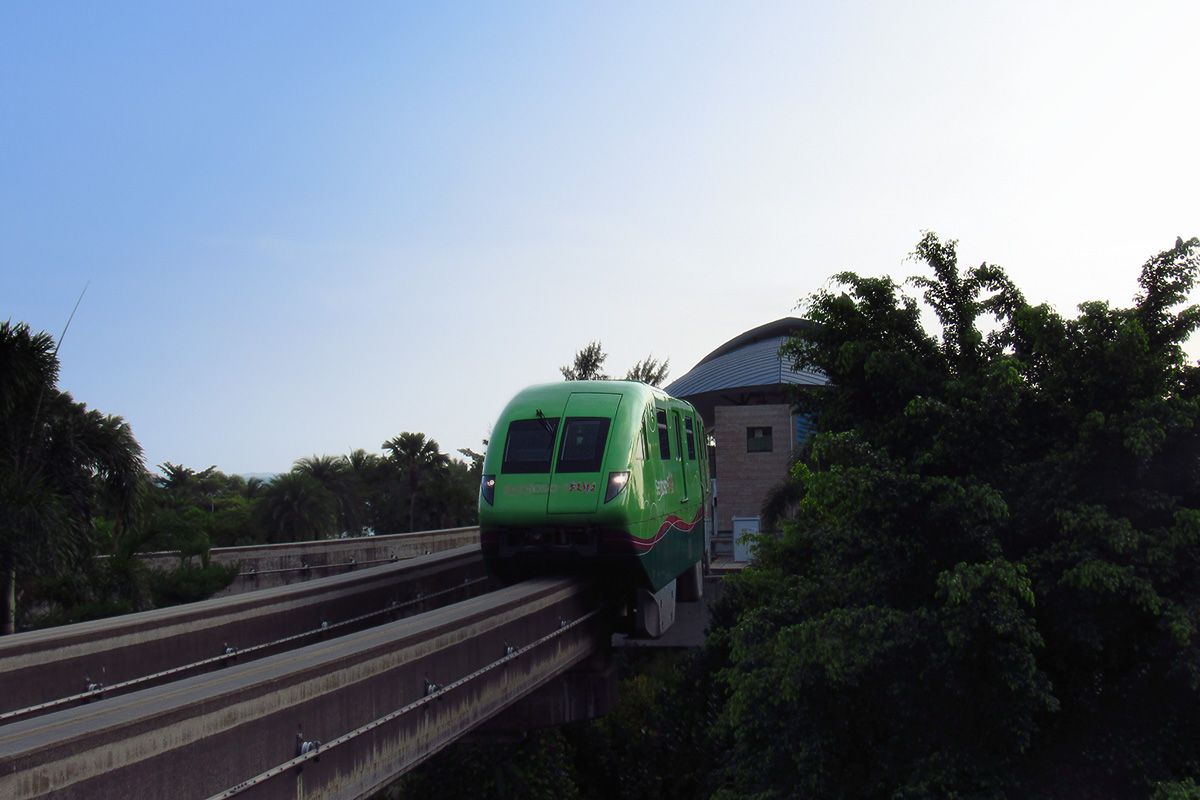 Hitachi Sentosa Monorail #