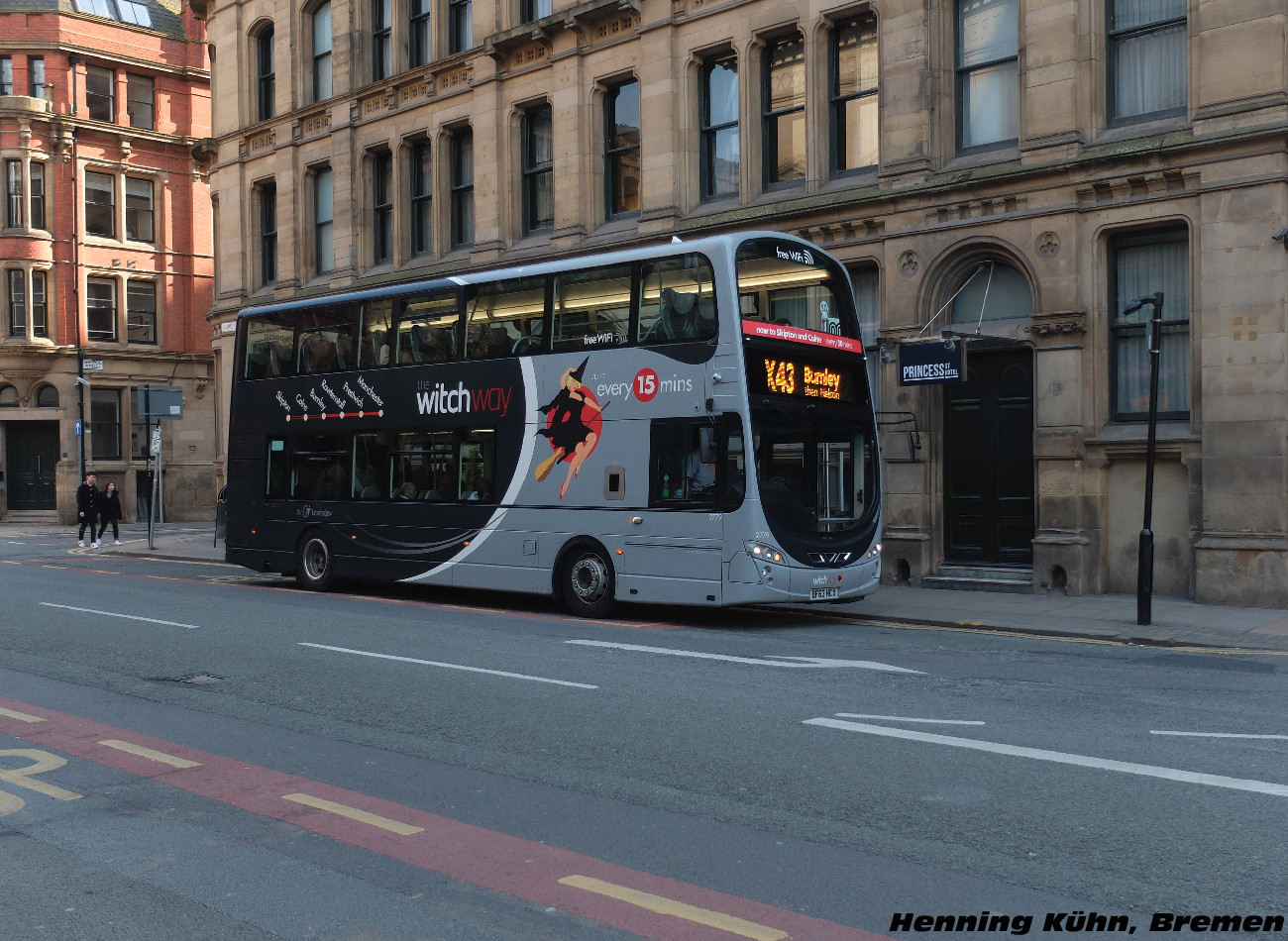 Volvo B9TL / Wright Eclipse Gemini 2 #2779