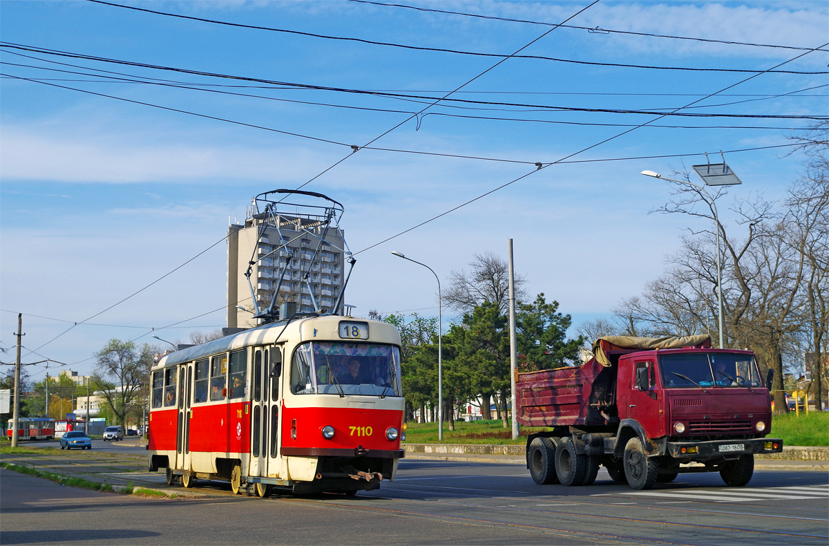 Tatra T3SUCS #7110