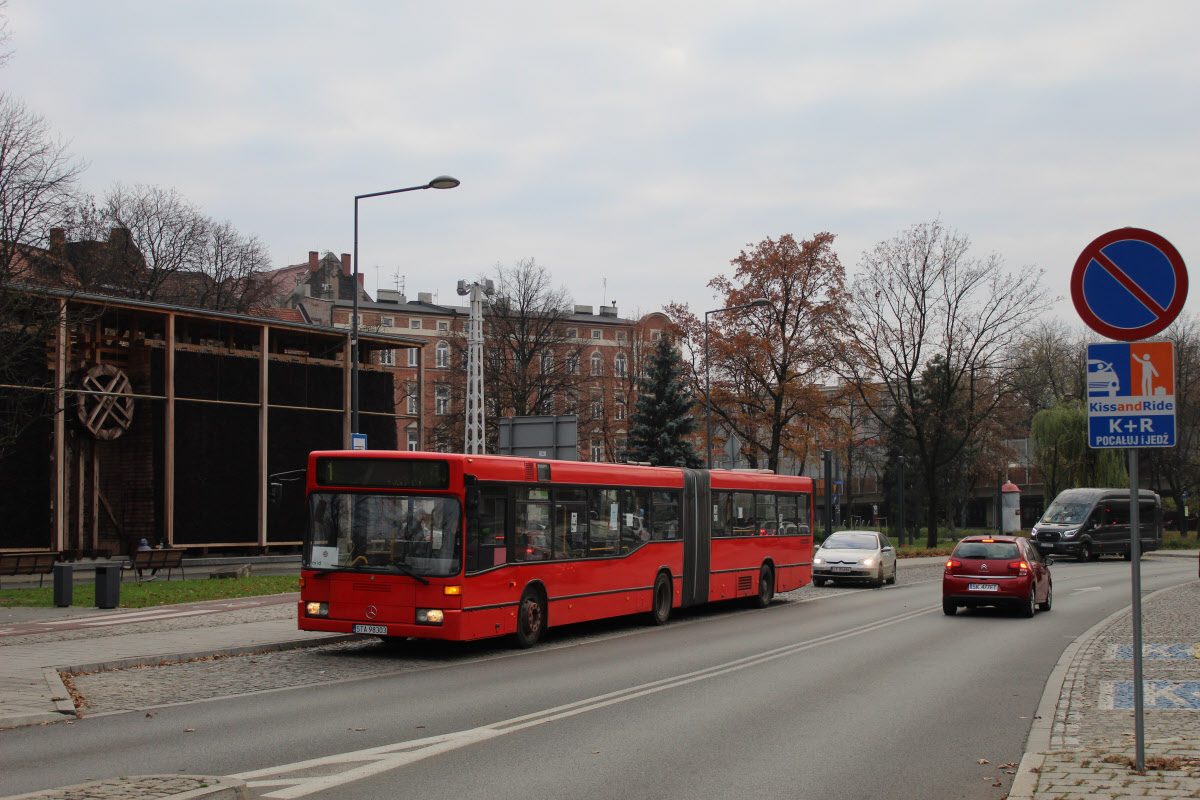 Mercedes-Benz O405GN2 #STA 98303