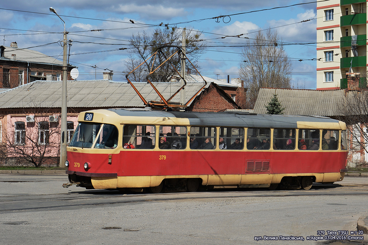Tatra T3SU #379