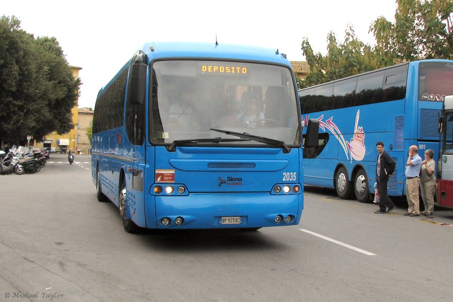 Irisbus 389E.12.35 EuroClass New #2035