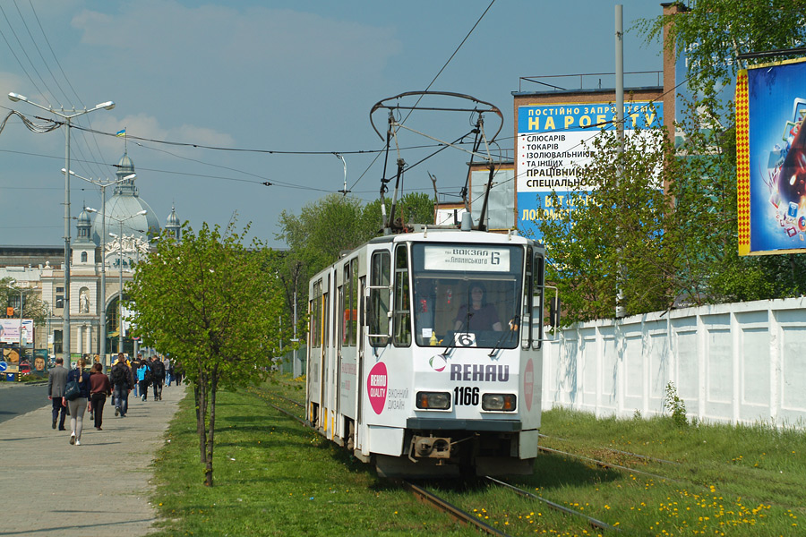 Tatra KT4D #1166