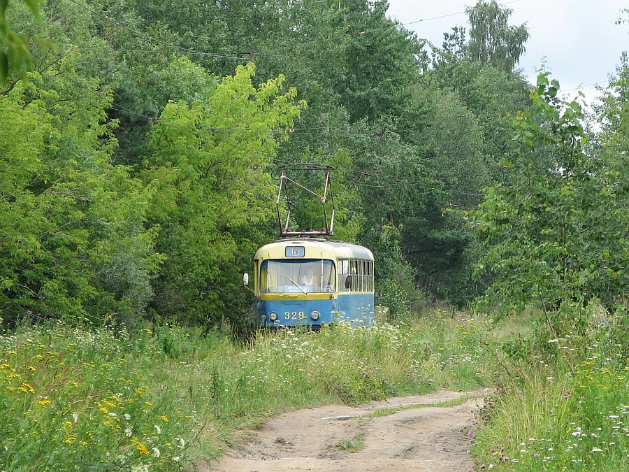 Tatra T3SU #329