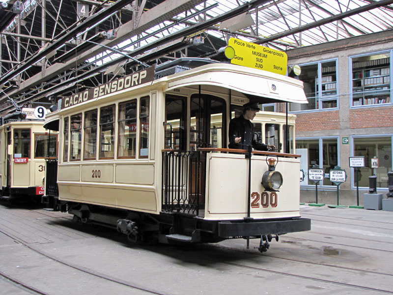 CGTA 2-axle tram #200