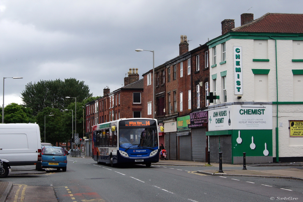 Alexander Dennis Enviro 300 II #27703