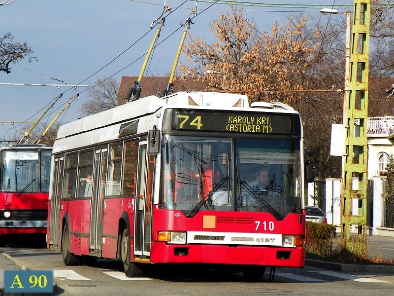 Ikarus 412.81T #710