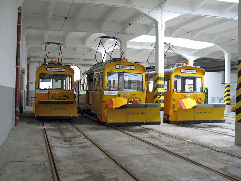 Type LH tram #6445