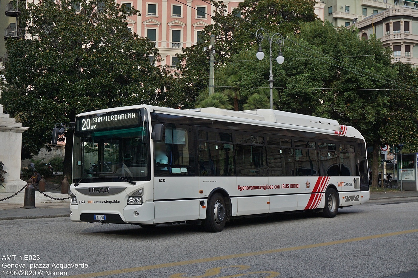 Iveco Urbanway 12 Hybrid #E023