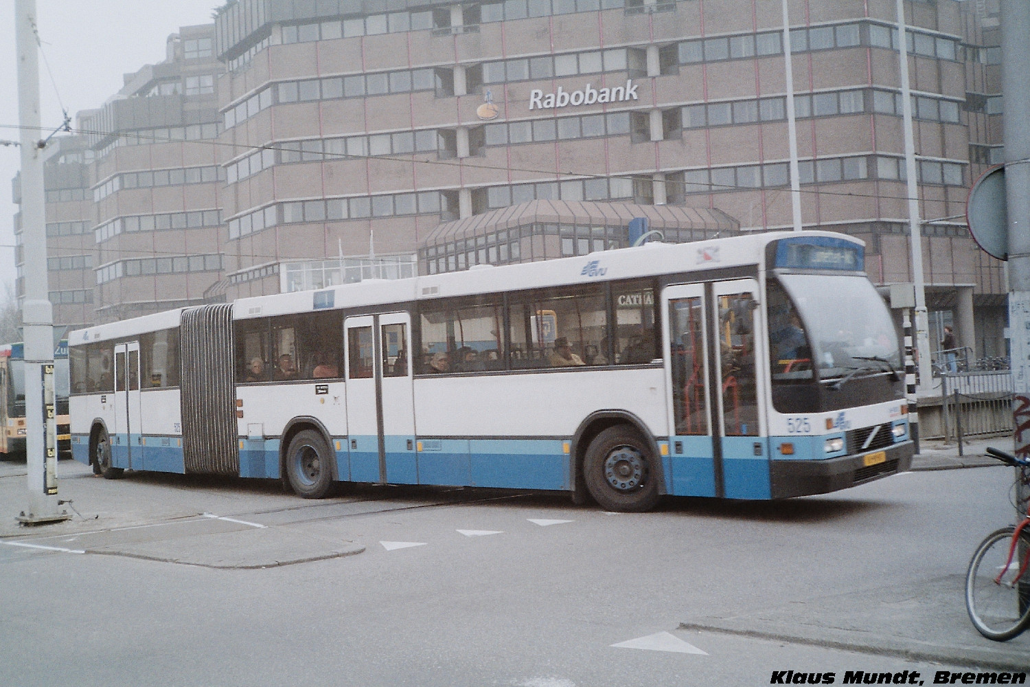 Volvo B10MA / Den Oudsten B88 #525