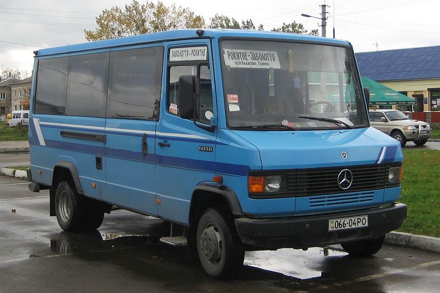 Mercedes-Benz 609 D #066-04 PO