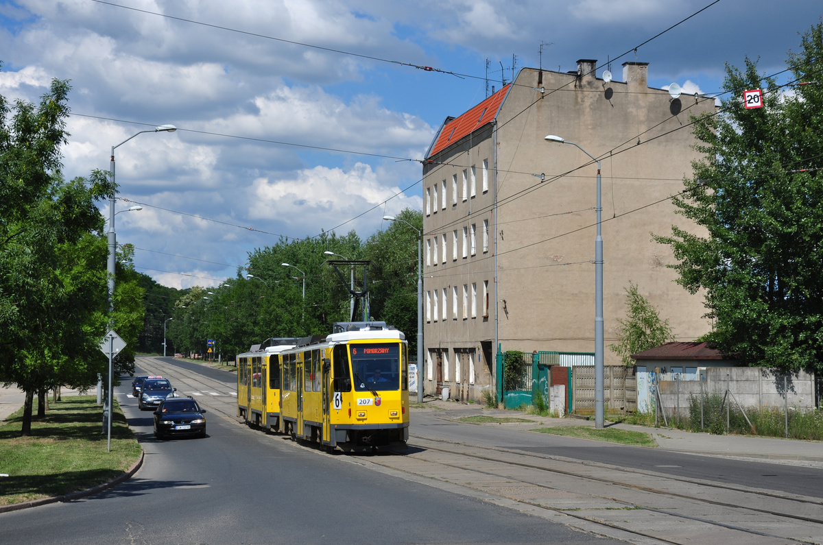 Tatra T6A2M #207